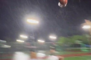 一个平常的雨天为多年以后的风湿埋下了伏笔...